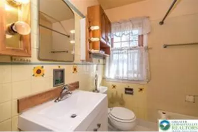 520 Thomas Street, Coopersburg Boro, PA 18036 - Photo 13