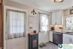 529 Oakwood St, Palmer Twp, PA 18045 - Photo 13