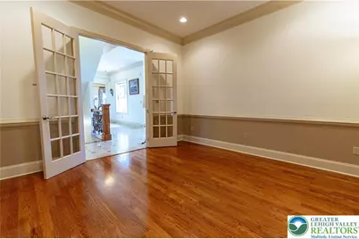 49 Crest Boulevard, Palmer Twp, PA 18045 - Photo 15