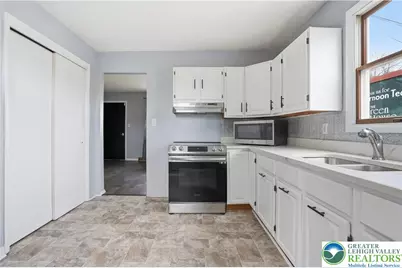 1818 E Susquehanna Street, Salisbury Township, PA 18103 - Photo 13