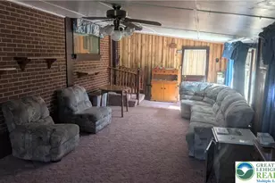 744 S Dogwood Rd, Walnutport Boro, PA 18088 - Photo 3