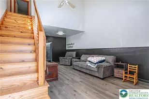 2725 Victoria Ln, Easton, PA 18045 - Photo 3