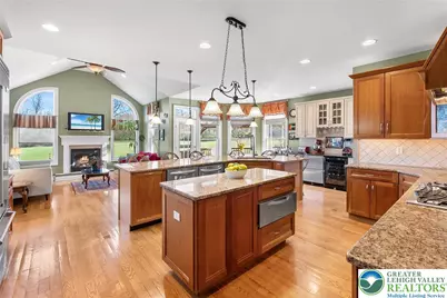 1572 Courtney Court, Lower Saucon Township, PA 18055 - Photo 9