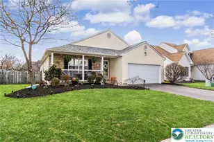 1928 Vintage Dr, Bethlehem Township, PA 18045 - Photo 5