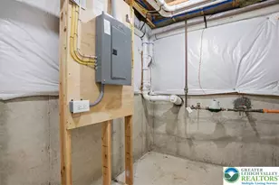 250 Redclover Ln, Allentown City, PA 18104 - Photo 59