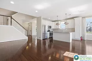 250 Redclover Ln, Allentown City, PA 18104 - Photo 13