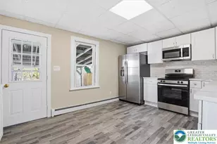 725 Wilkes Barre St, Easton, PA 18042 - Photo 17