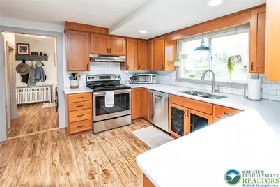 858 Deer Run Road, Upper Mt Bethel Twp, PA 18343 - Photo 13