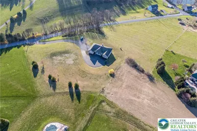 8419 Carpet Road, Weisenberg Township, PA 18066 - Photo 7