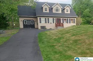 306 Cedar Dr, Tobyhanna Twp, PA 18334 - Photo 1
