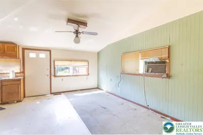 928 W Berwick Street, Easton, PA 18042 - Photo 7