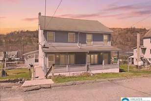 79 W Miner St, Coaldale, PA 18218 - Photo 3