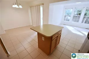 136 Knollwood Dr, Williams Township, PA 18042 - Photo 11