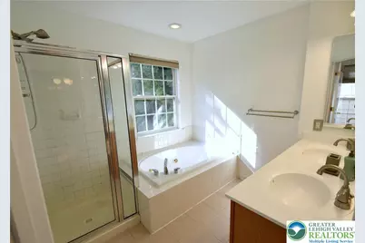 136 Knollwood Drive, Williams Township, PA 18042 - Photo 17