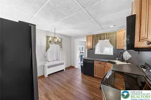 2427 Forest St, Wilson Boro, PA 18042 - Photo 7