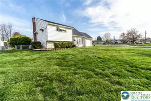 2273 Vista Dr, Bethlehem City, PA 18018 - Photo 3