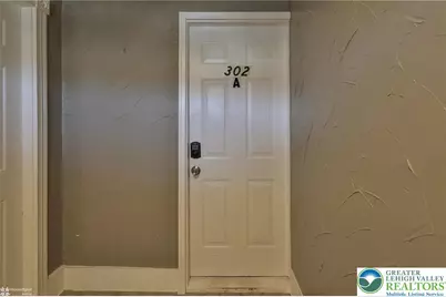 302 W Abbott Street, Lansford, PA 18232 - Photo 11