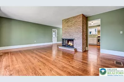 296 E Broad Street, East Stroudsburg, PA 18301 - Photo 11