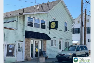 301 Robinson Avenue #2, Pen Argyl, PA 18072 - Photo 1
