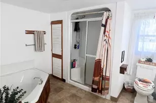 110 Chestnut St, Slatington Boro, PA 18080 - Photo 23