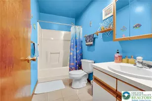 706 Overlook Dr, Hanover Twp, PA 18017 - Photo 15