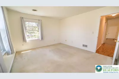 4655 Cheryl Drive, Hanover Twp, PA 18017 - Photo 7