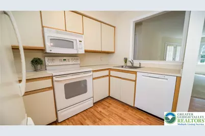 4655 Cheryl Drive, Hanover Twp, PA 18017 - Photo 11