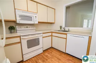 4655 Cheryl Dr, Hanover Twp, PA 18017 - Photo 11