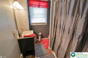 2238 2nd St, Wilson Boro, PA 18042 - Photo 13