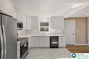 211 Geese Ct, Bushkill, PA 18324 - Photo 9