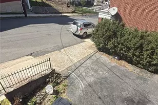 1132 Mahantongo St, Pottsville, PA 17901 - Photo 15