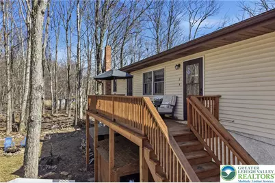 304 Drinker Turnpike, Covington Township, PA 18424 - Photo 9