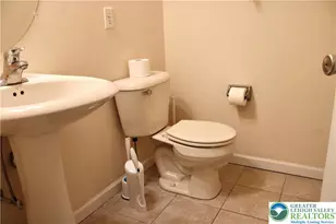 244 Milkweed Dr, Upper Macungie Township, PA 18104 - Photo 9