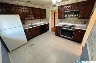 4485 Redwood Ln, Allentown City, PA 18103 - Photo 7