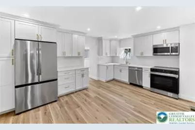 3331 Walnut Street, Bethlehem Township, PA 18020 - Photo 7