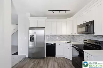 946 Nittany Court #C221, South Whitehall Township, PA 18104 - Photo 11