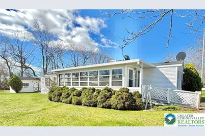 226 Independence Way, Upper Mt Bethel Twp, PA 18343 - Photo 1