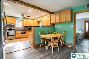 4043 Manor Dr, Hamilton Twp, PA 18360 - Photo 9