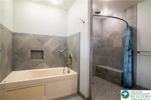 4043 Manor Dr, Hamilton Twp, PA 18360 - Photo 25