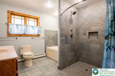 4043 Manor Drive, Hamilton Twp, PA 18360 - Photo 23