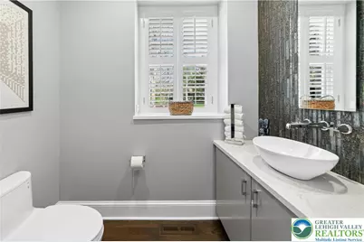 1584 Weyhill Circle, Lower Saucon Township, PA 18015 - Photo 15