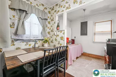 2824 Arcadia Avenue, Allentown City, PA 18103 - Photo 13