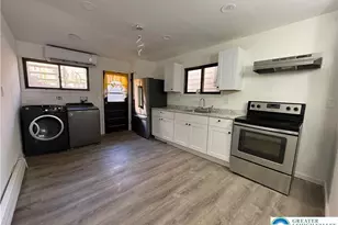 515 W Centre St, Shenandoah, PA 17976 - Photo 9