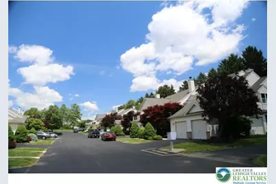 163 Lindfield Circle, Macungie Boro, PA 18062 - Photo 3