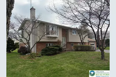 3320 Chaucer Lane, Hanover Twp, PA 18017 - Photo 3