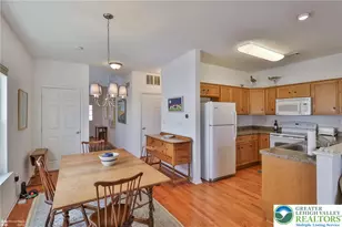 1521 Crest Park Ct, Bethlehem, PA 18015 - Photo 5