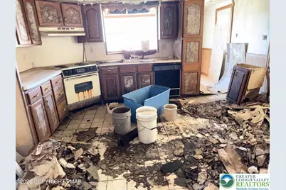 523 E Abbott Street, Lansford, PA 18232 - Photo 11