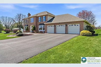 491 Magnolia Lane, Lower Nazareth Twp, PA 18064 - Photo 5