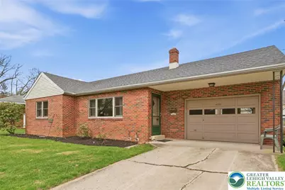 4061 Hampshire Court, South Whitehall Township, PA 18104 - Photo 5