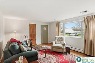 4061 Hampshire Ct, South Whitehall Township, PA 18104 - Photo 9